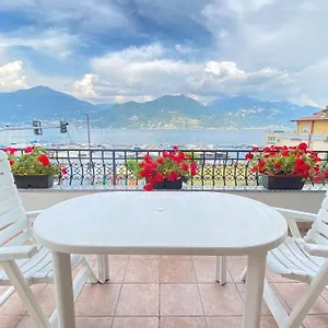 Casa Anna With View Italie